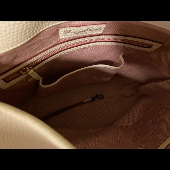 Dooney & Bourke - Picture 4 of 7